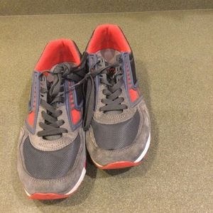 Brooks gym shoes